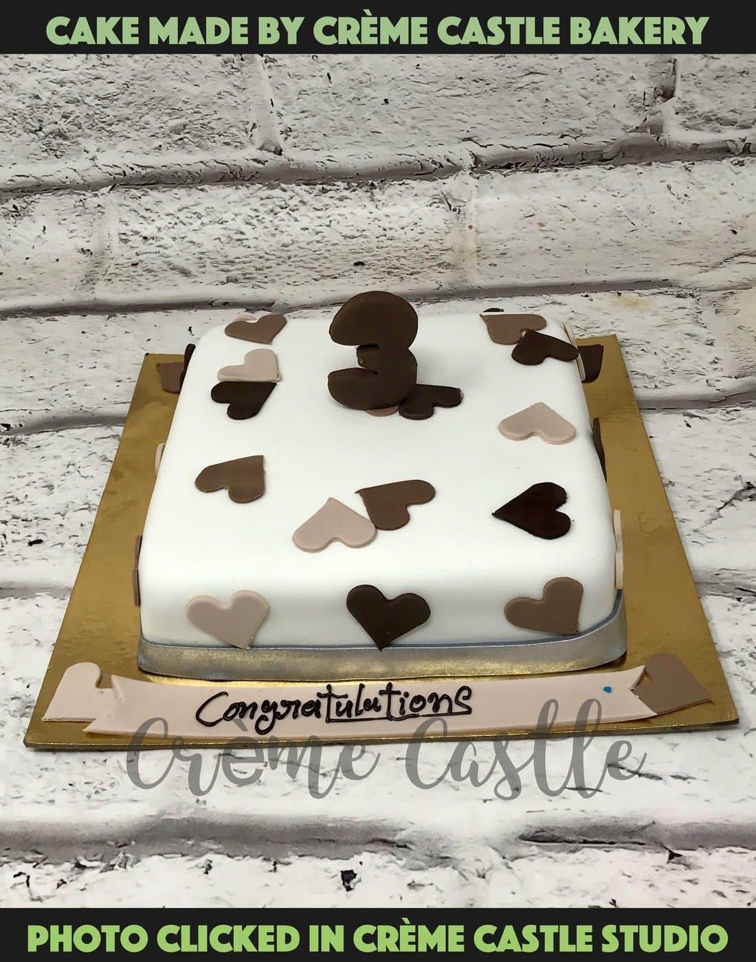 Square hearts Design Cake - Creme Castle