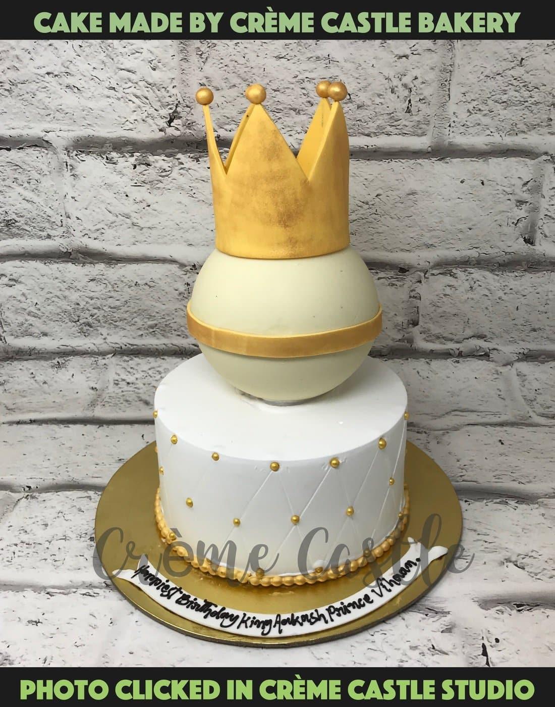 King Tiara Design Cake - Creme Castle