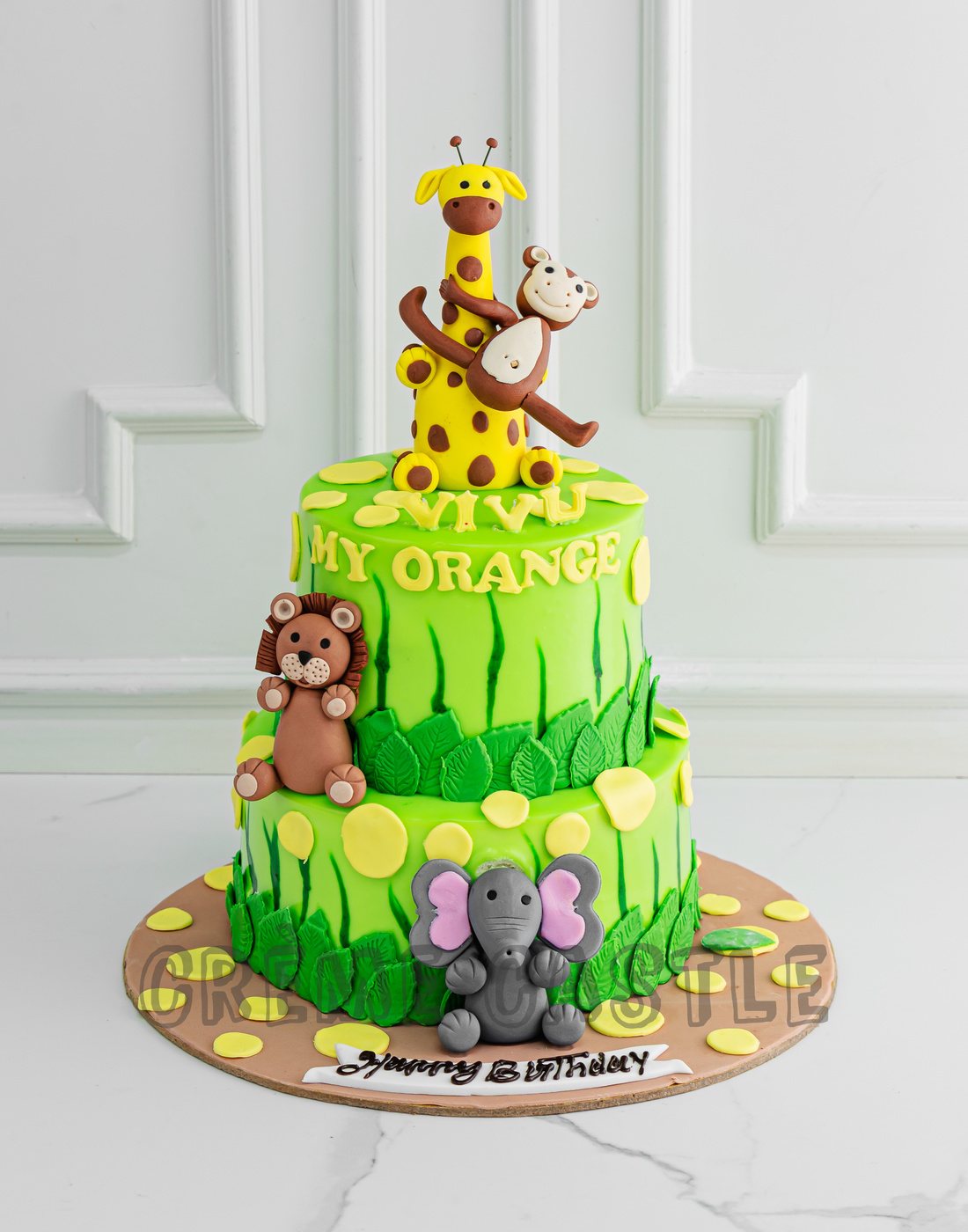 Giraffe Jungle Design Cake - Creme Castle