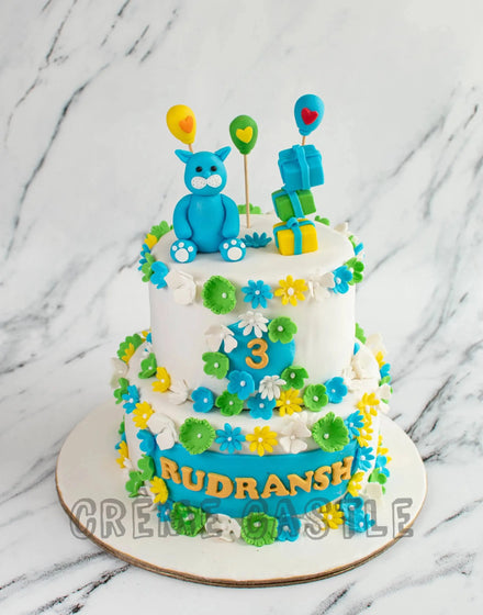 Bear and Presents Design Cake