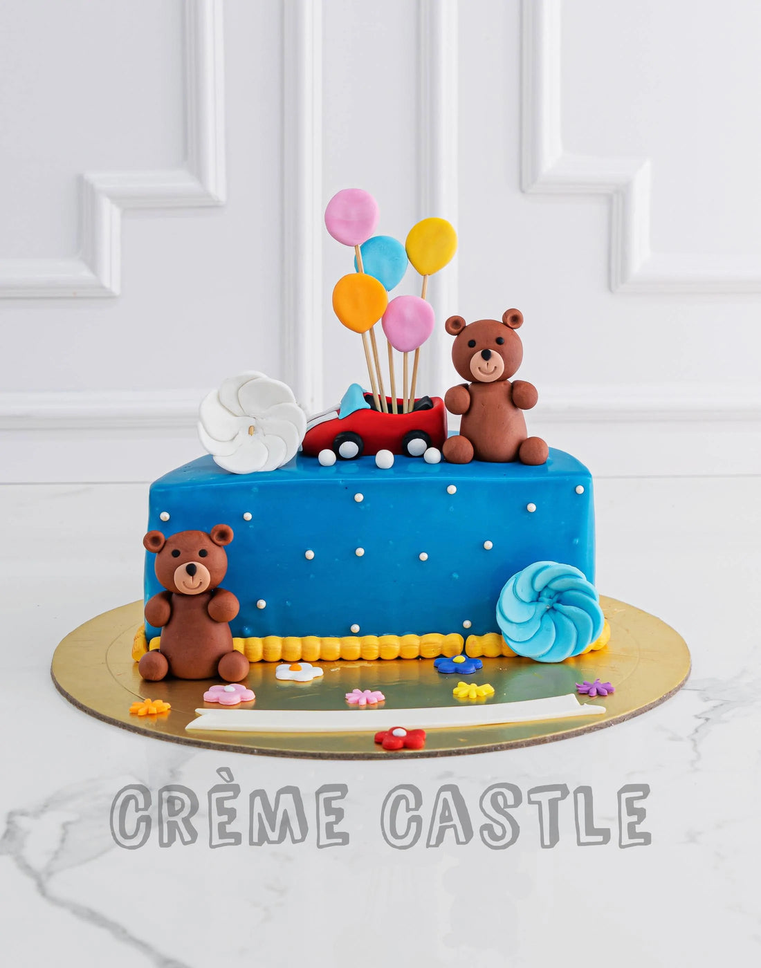 6 Months Cake with Teddy by Creme Castle