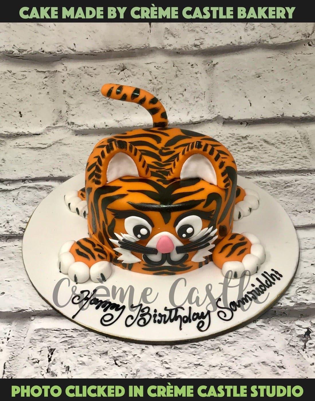 Tiger Shape Design Cake - Creme Castle