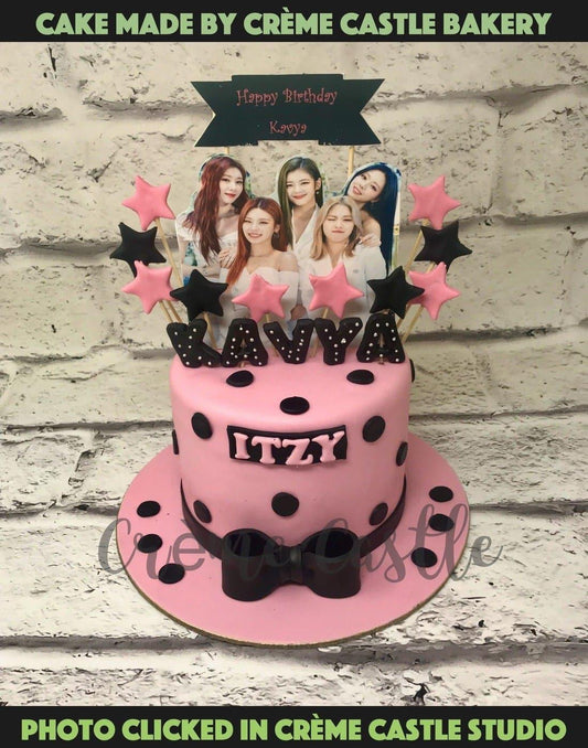 Itzy Theme Cake  by Creme Castle