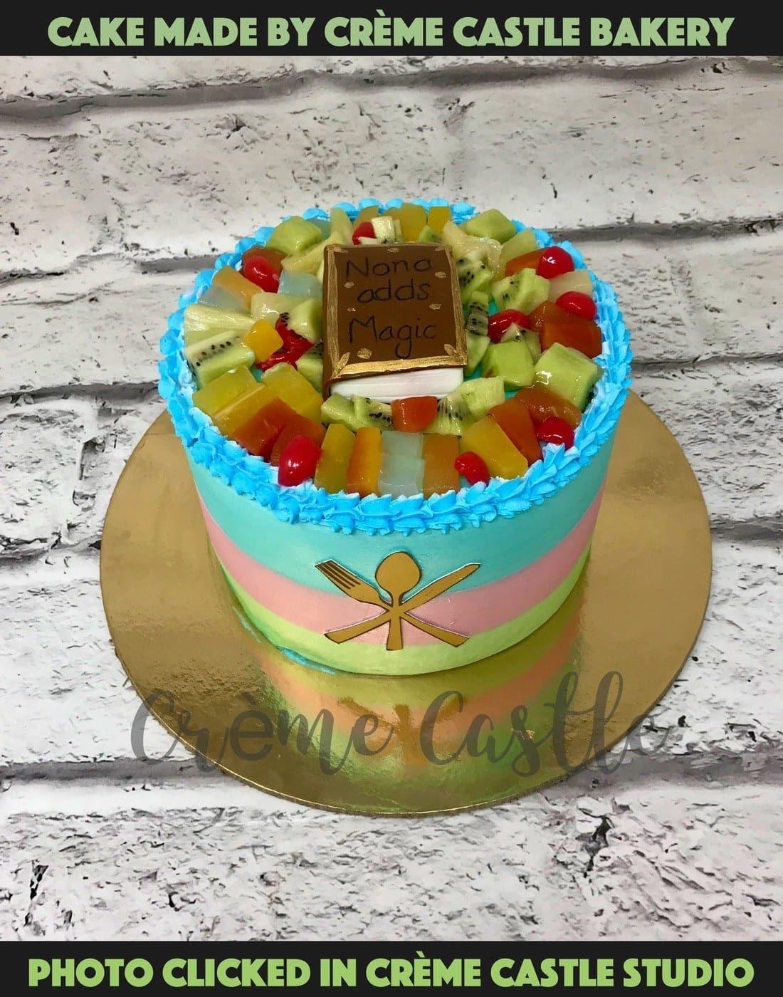 Magic Cookbook Design Cake - Creme Castle