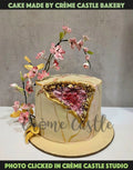 Geode Beige Design Cake