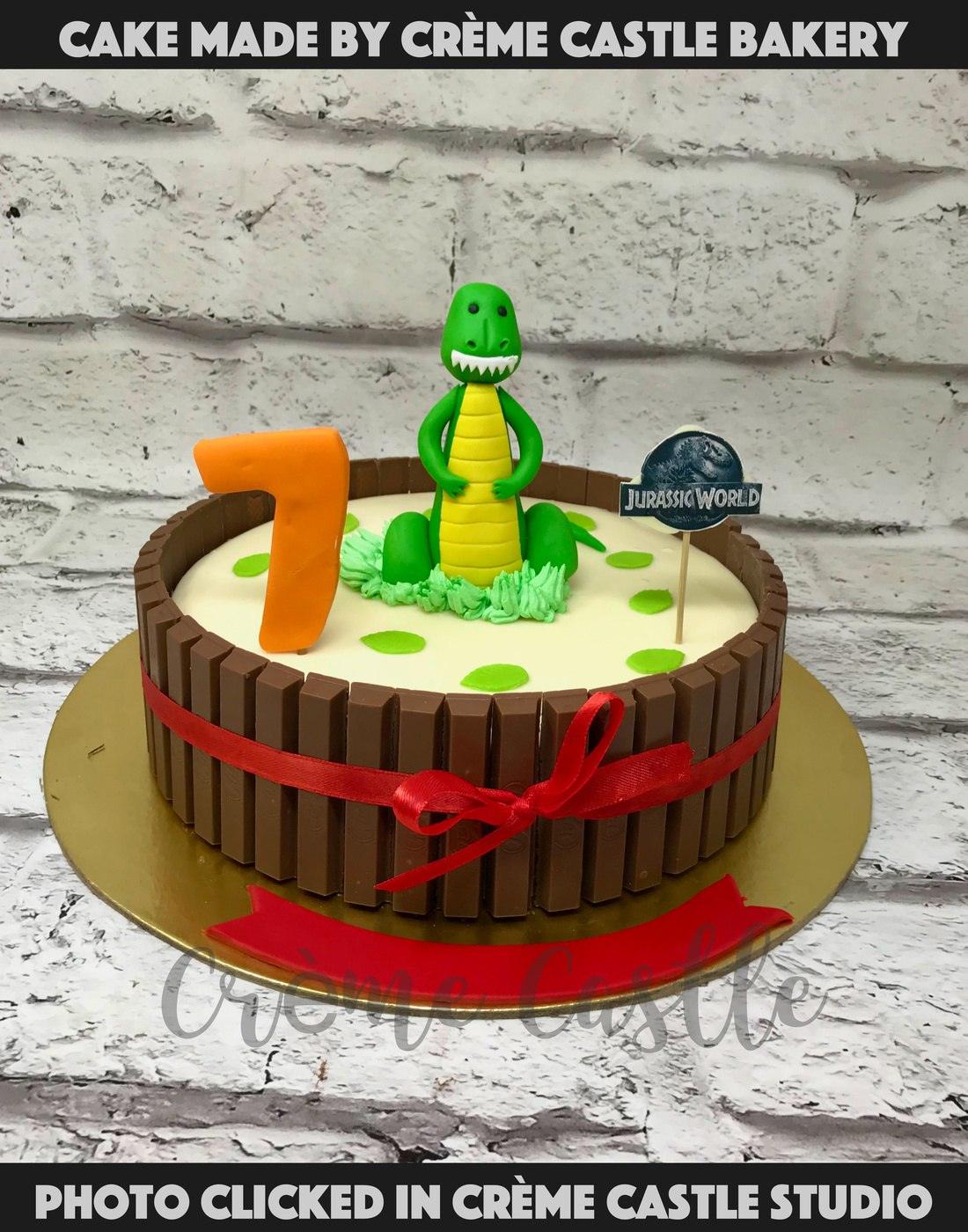 Jurassic World Cake | Dinosaur birthday theme, Dinosaur themed birthday  party, Jurassic world cake