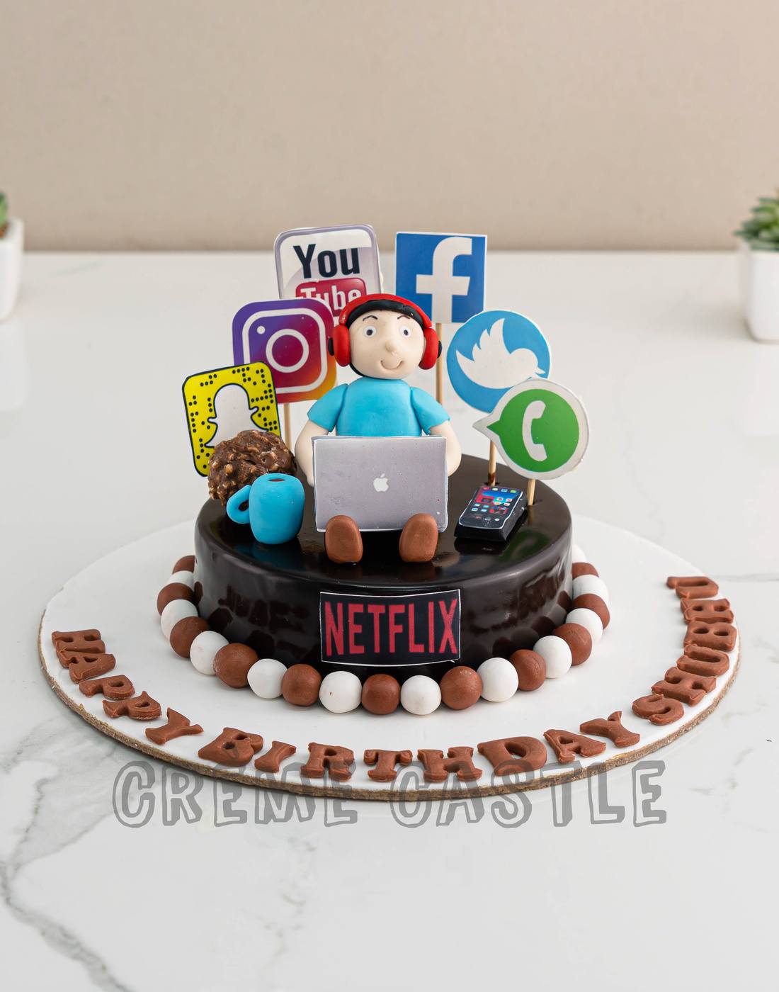 SMC007 - Social media Cake | Social media cake | Cake Delivery in  Bhubaneswar – Order Online Birthday Cakes | Cakes on Hand