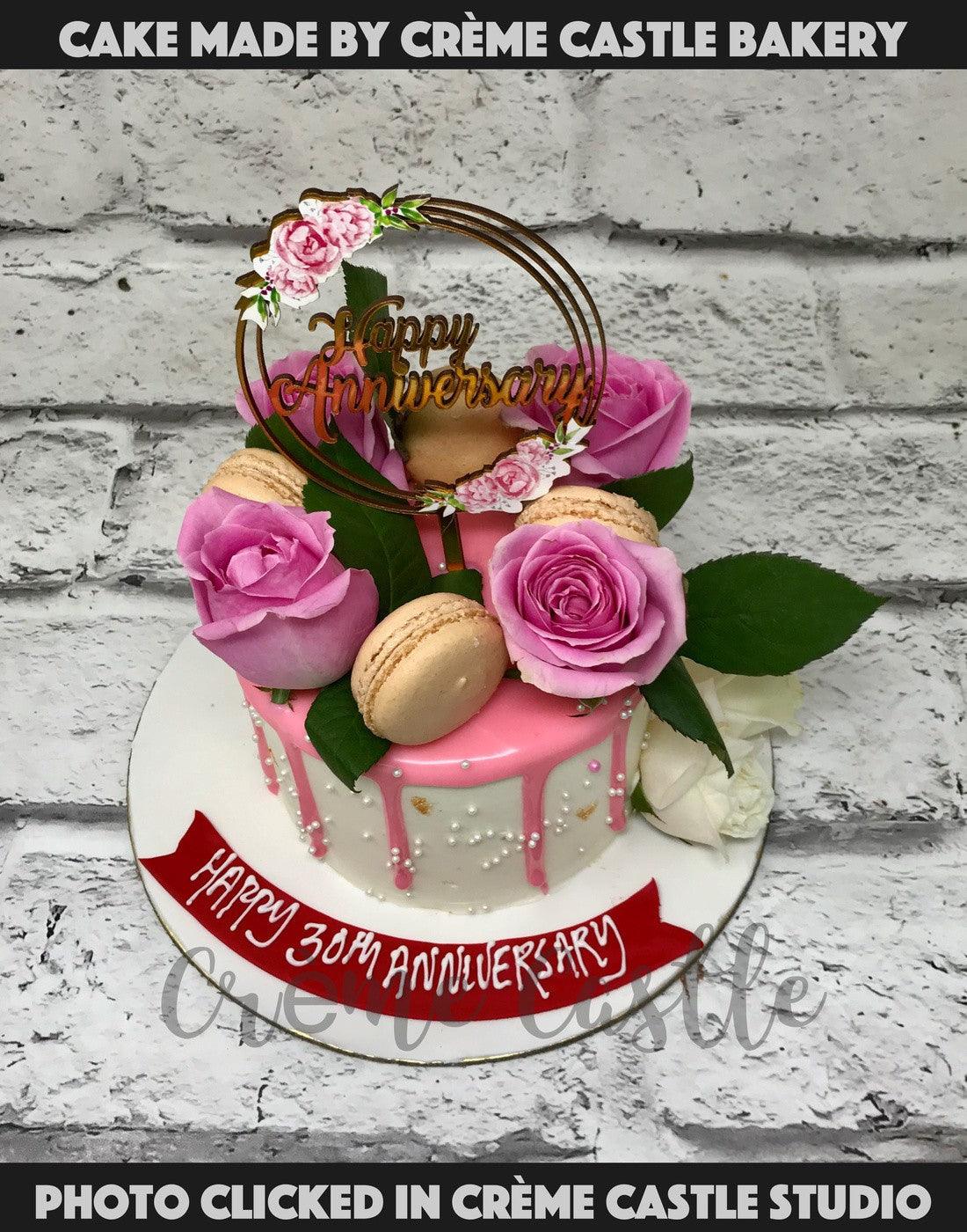 Roses and Macaron Cake - Creme Castle