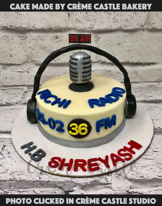 Mic and Headphone Cake - Creme Castle