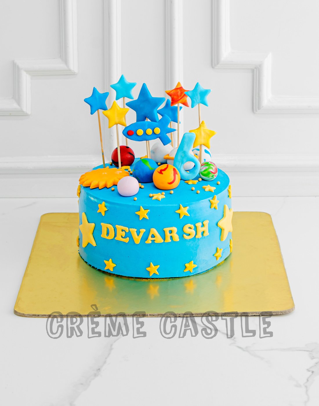 Spacecraft and Stars Cake - Creme Castle