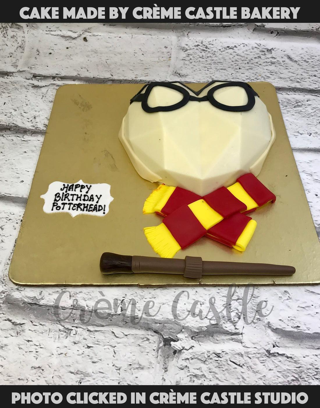Potterhead Pinata Cake - Creme Castle
