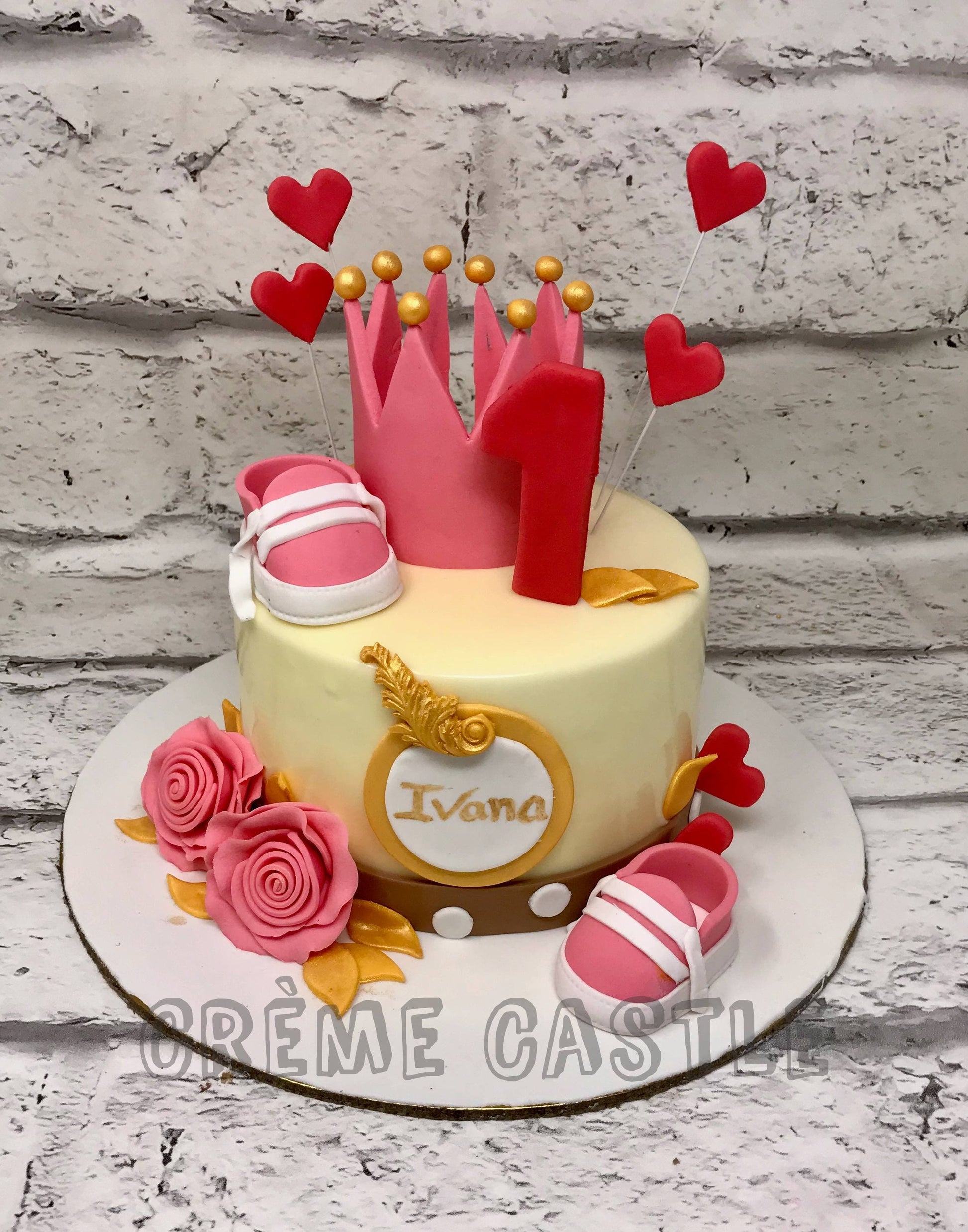 Tiara Shoes Cake Creme Castle