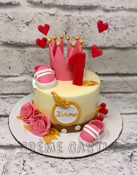 Tiara Shoes Cake Creme Castle