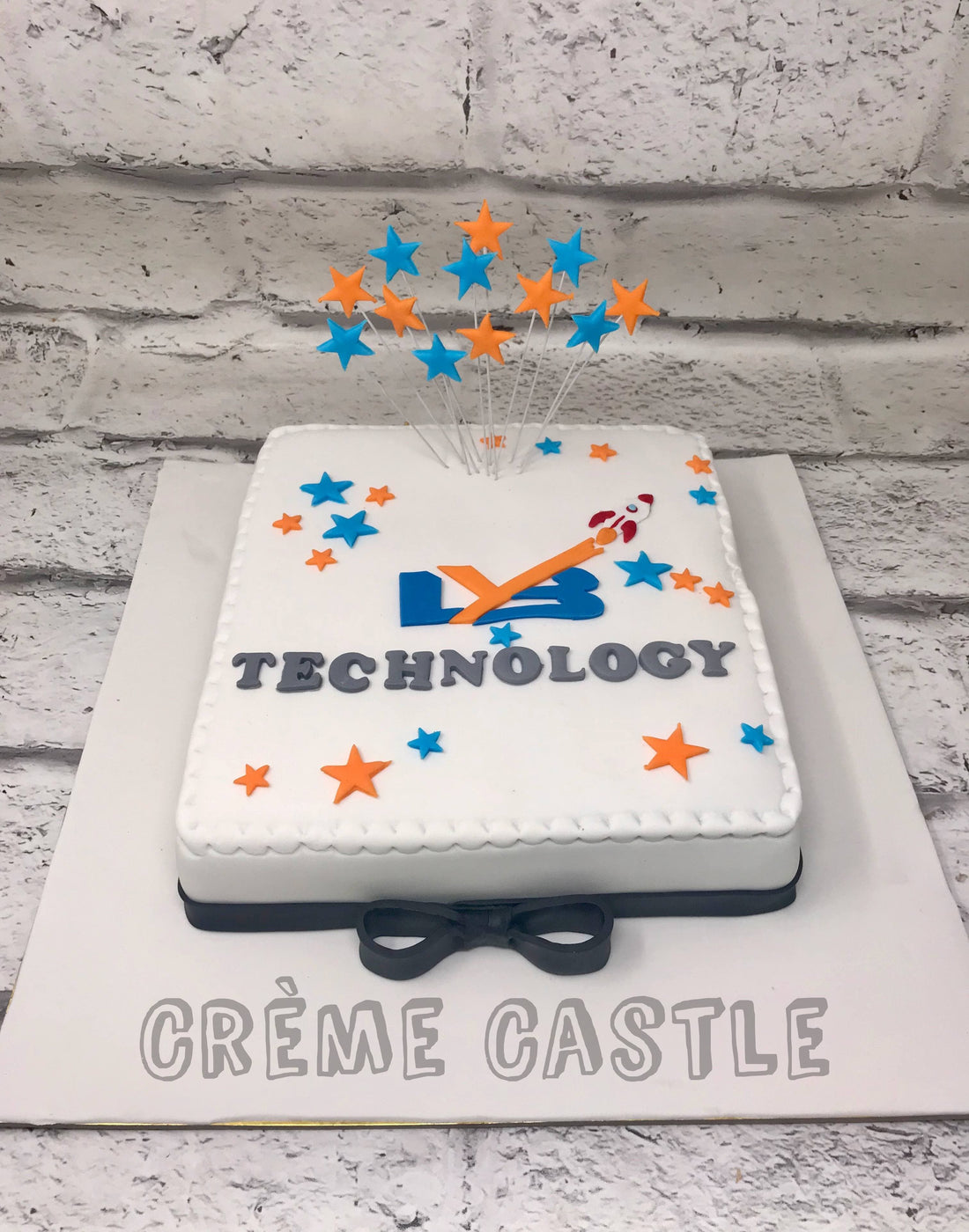 Corporate Anniversary Cake in Fondant by Creme Castle