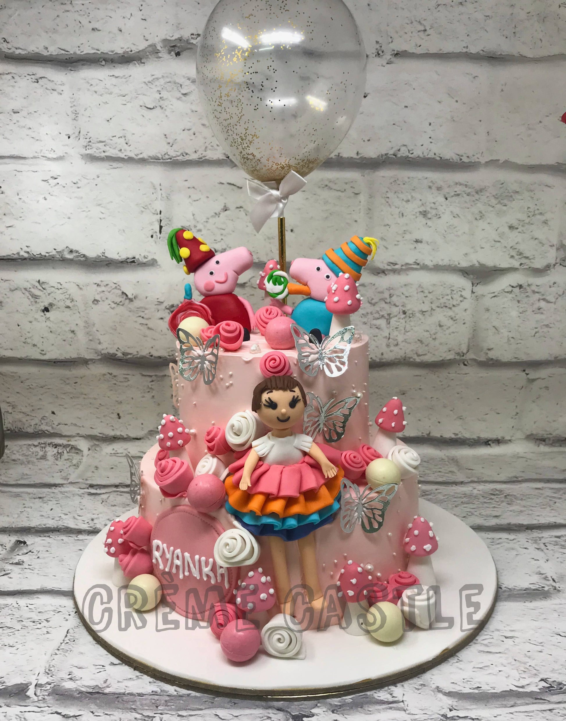 Peppa and Girl Cake Creme Castle