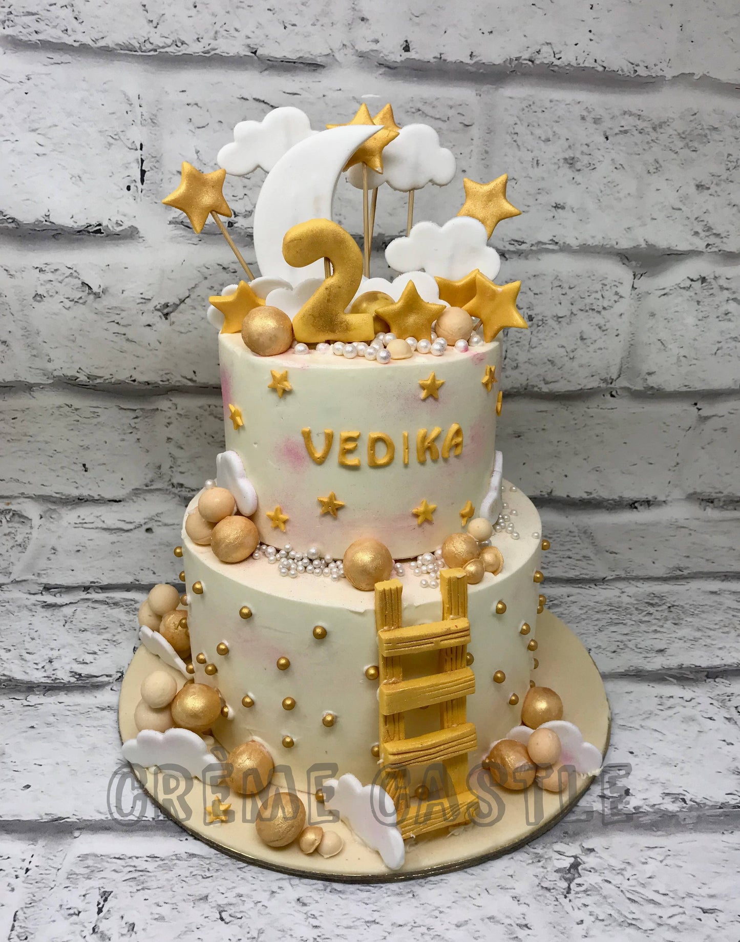 Moon Ladder Cake Creme Castle