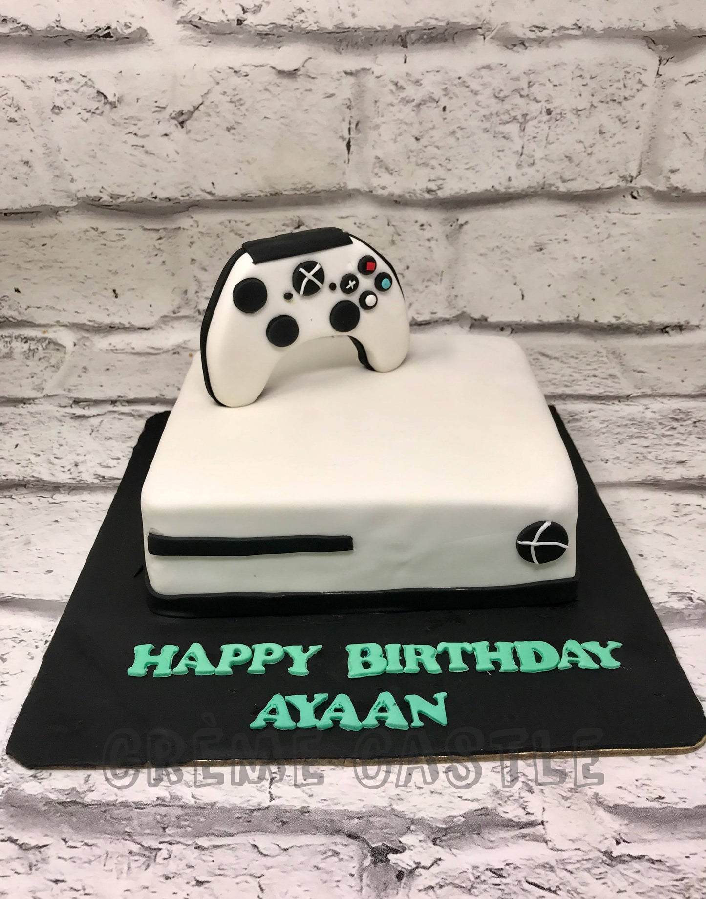 PS5 Shape Cake