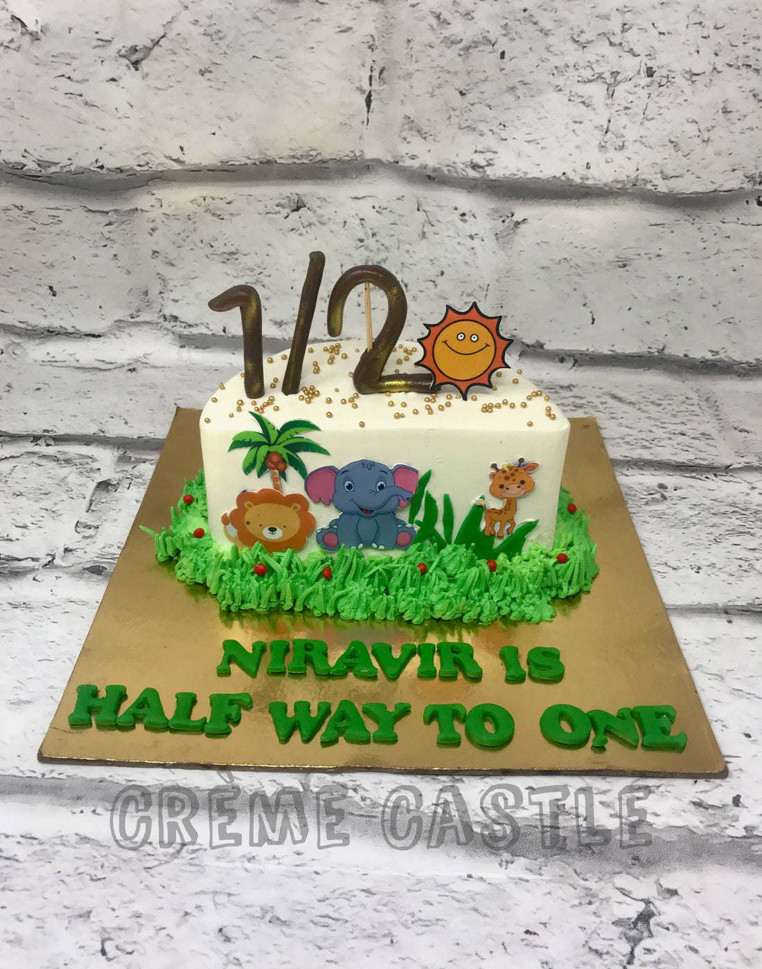6 Months Cake in Jungle by Creme Castle