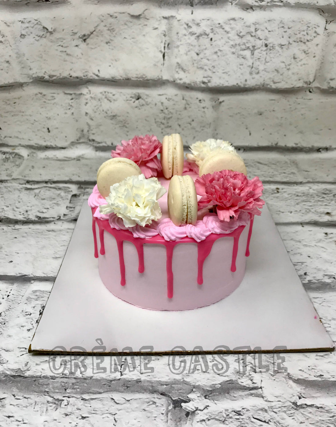 Flower Macaron Drip Cake