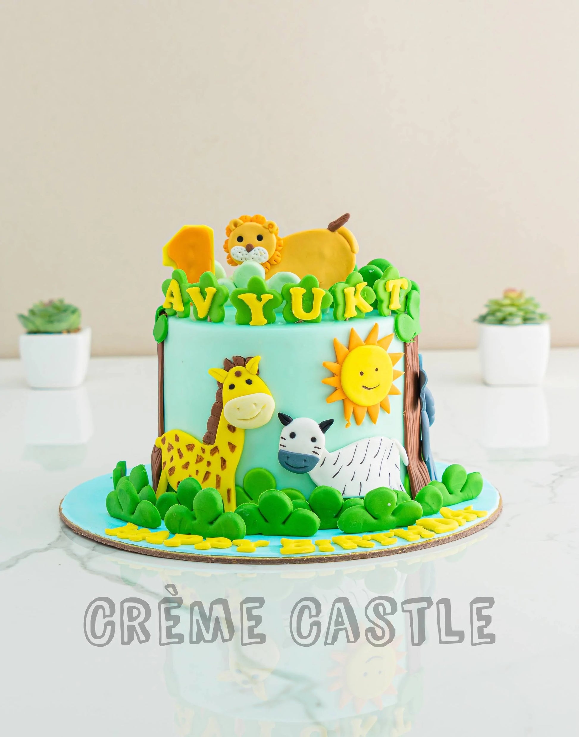 Jungle Theme Cake with Giraffe by Creme Castle