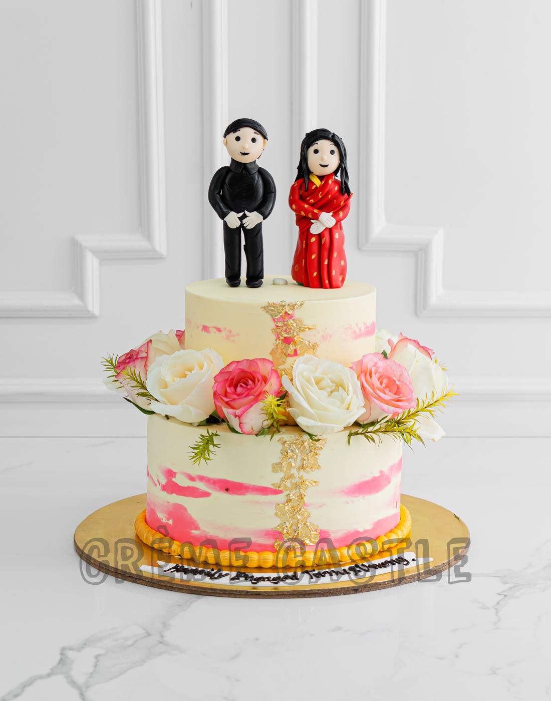 Wedding Couple Figure Cake