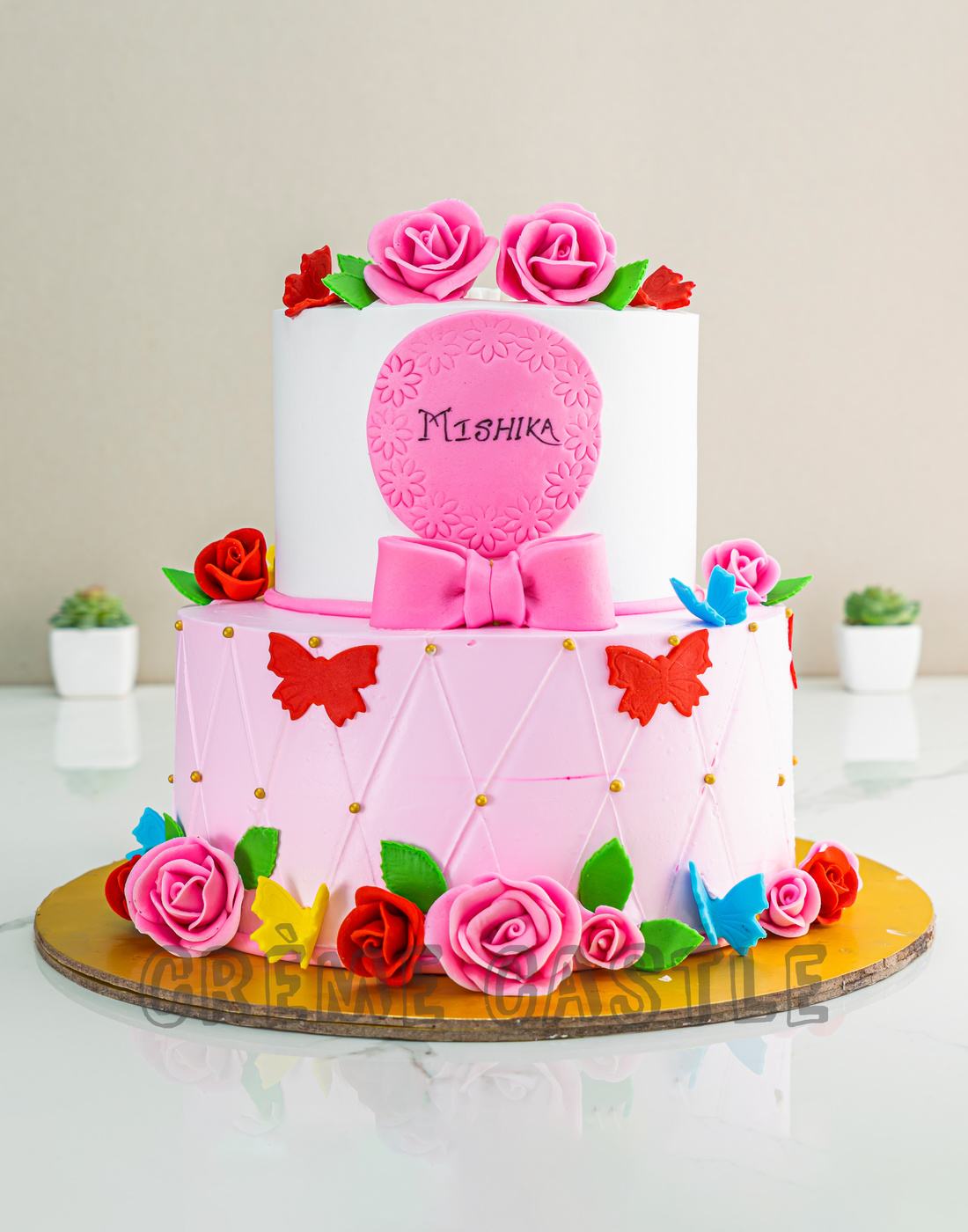 White Floral Cake | Customzied Flower Cake | Best Cake Gift for Her |  Pandoracake.ae