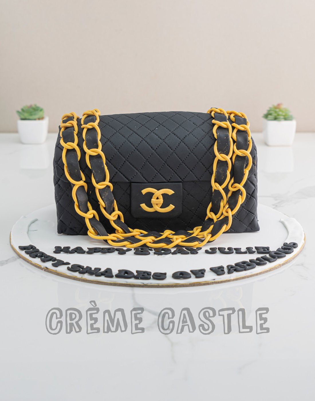 Classy Chanel Bag Cake | bakehoney.com