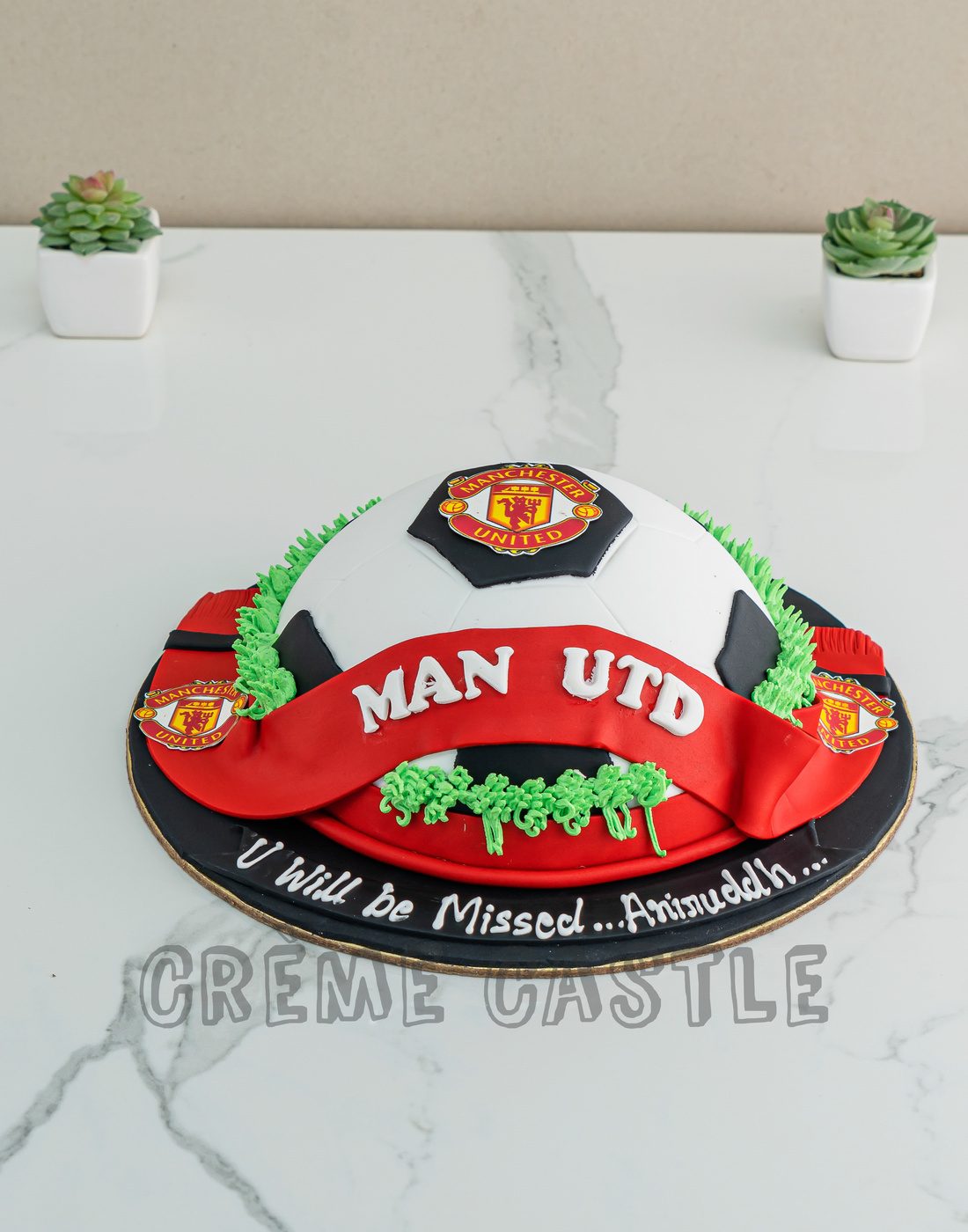United Pinata Cake