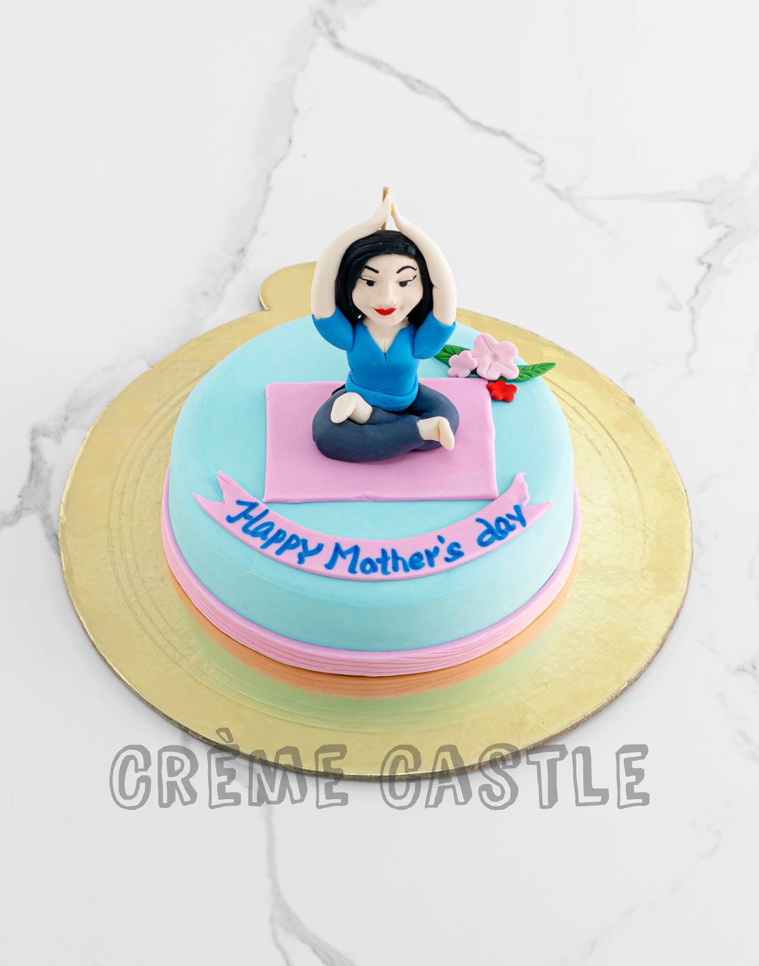 Mom TO be Cake – Creme Castle