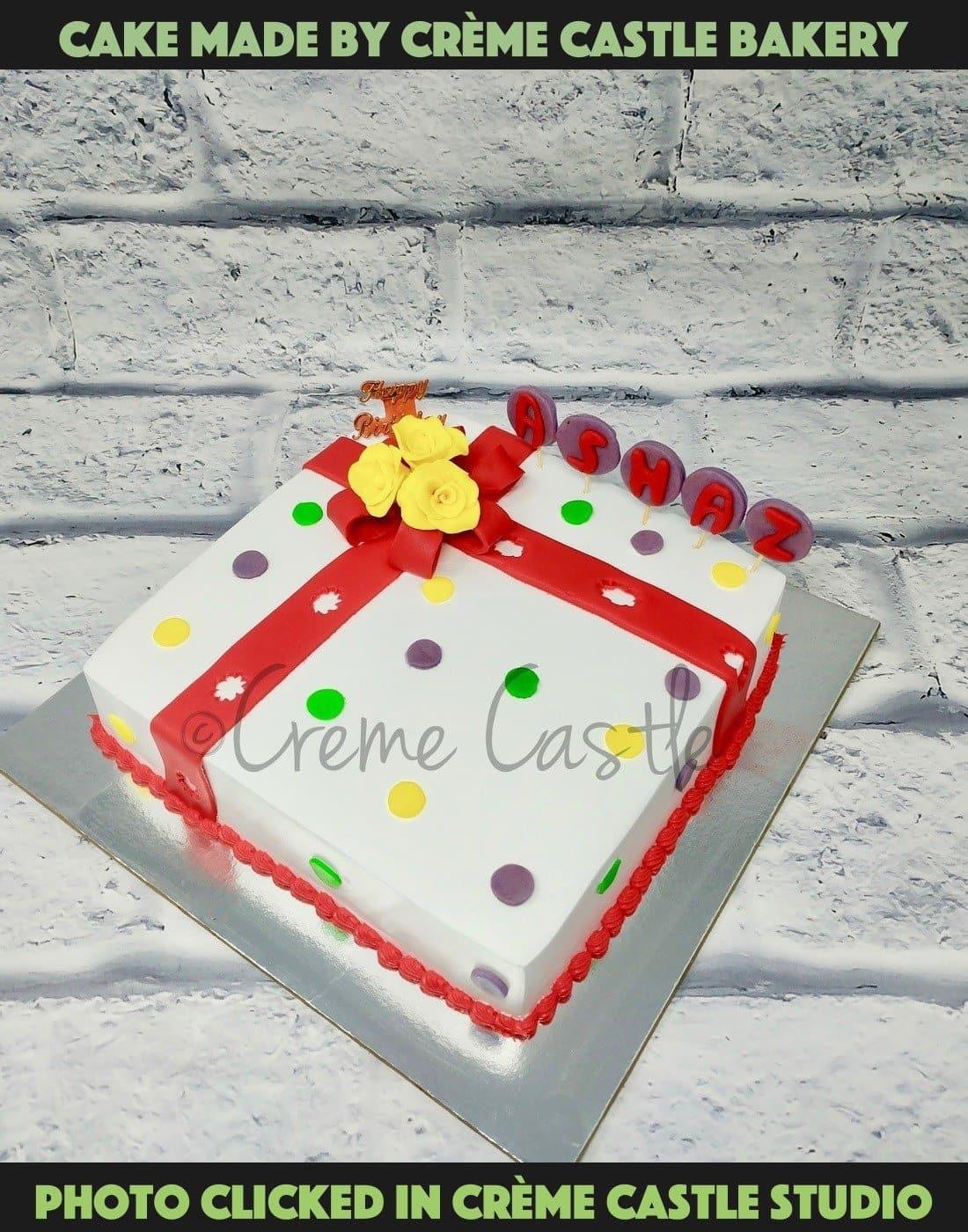 Buy Gift Box Cake Online – Creme Castle