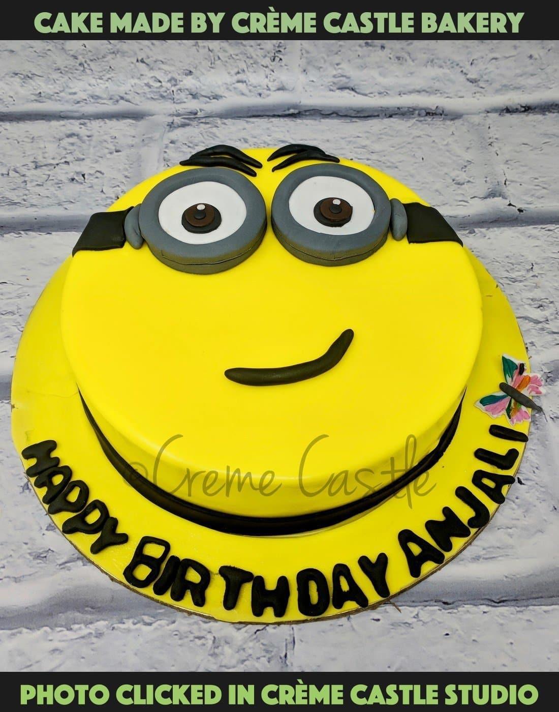 Minion Smile Cake. Customized Cake Bakery Near Me. Noida & Gurgaon