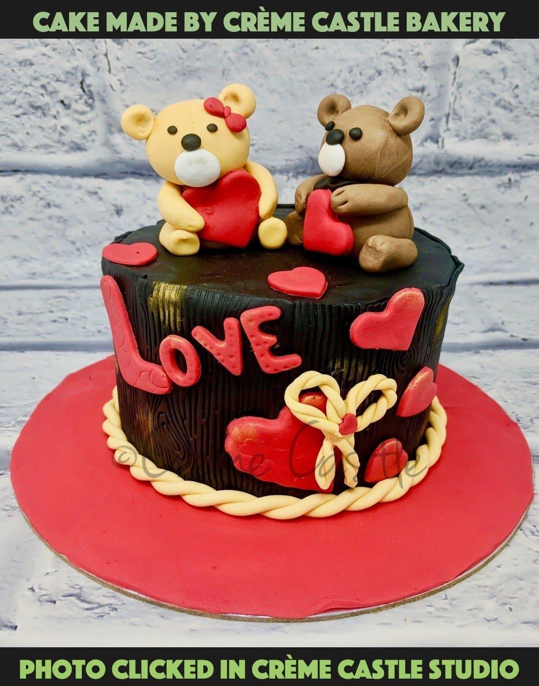 Hearts And Cupid Cake - Creme Castle