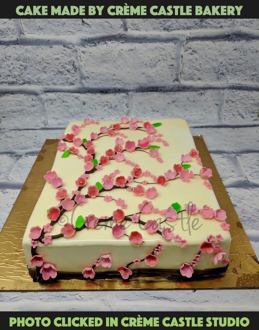 Floral cake - Creme Castle