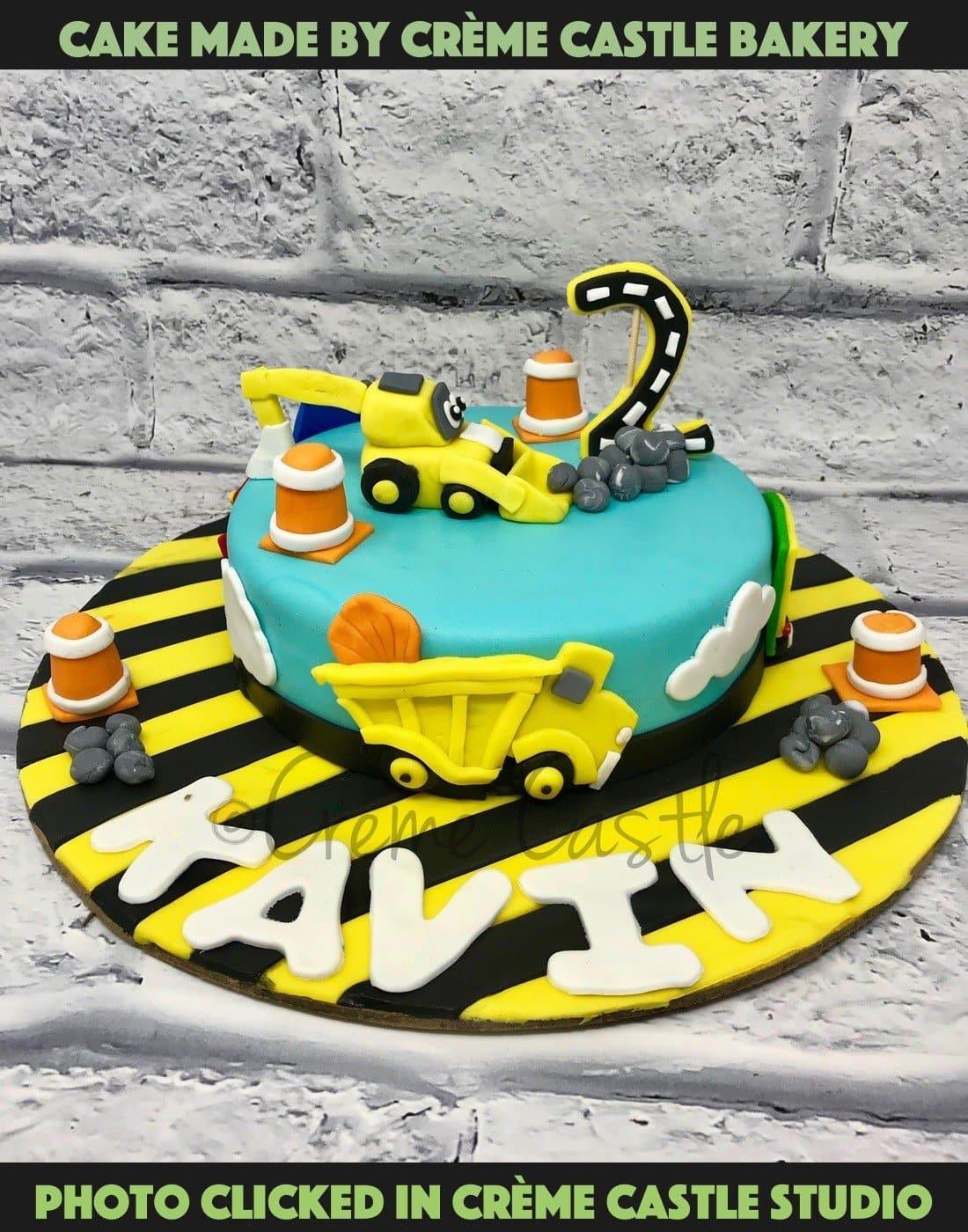 Construction theme cake  by Creme Castle