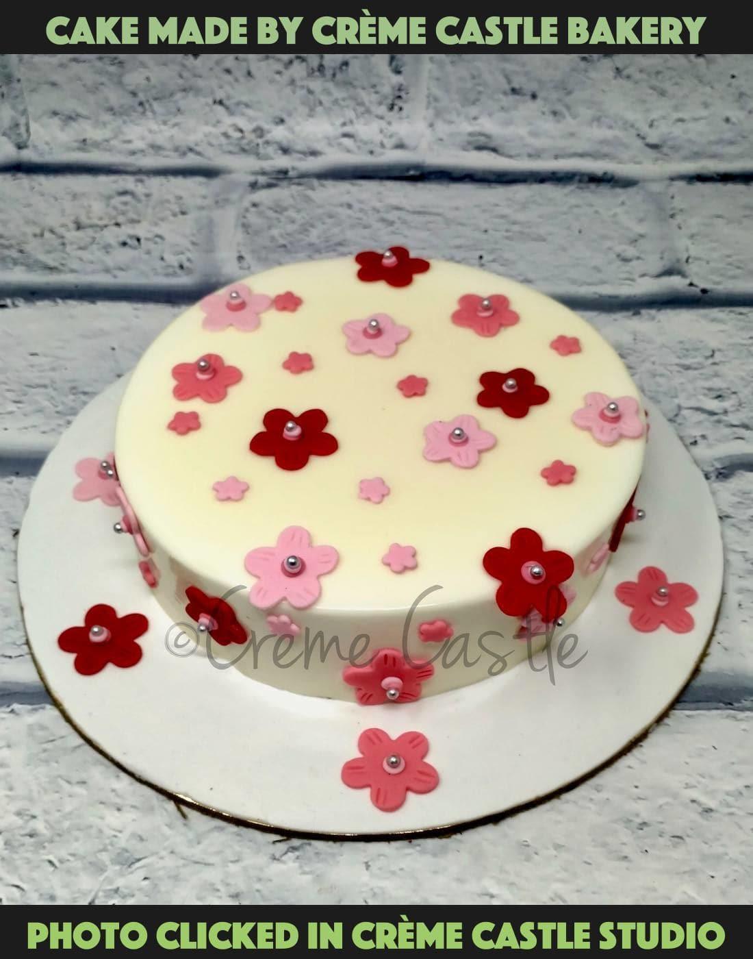Floral Cake - Creme Castle