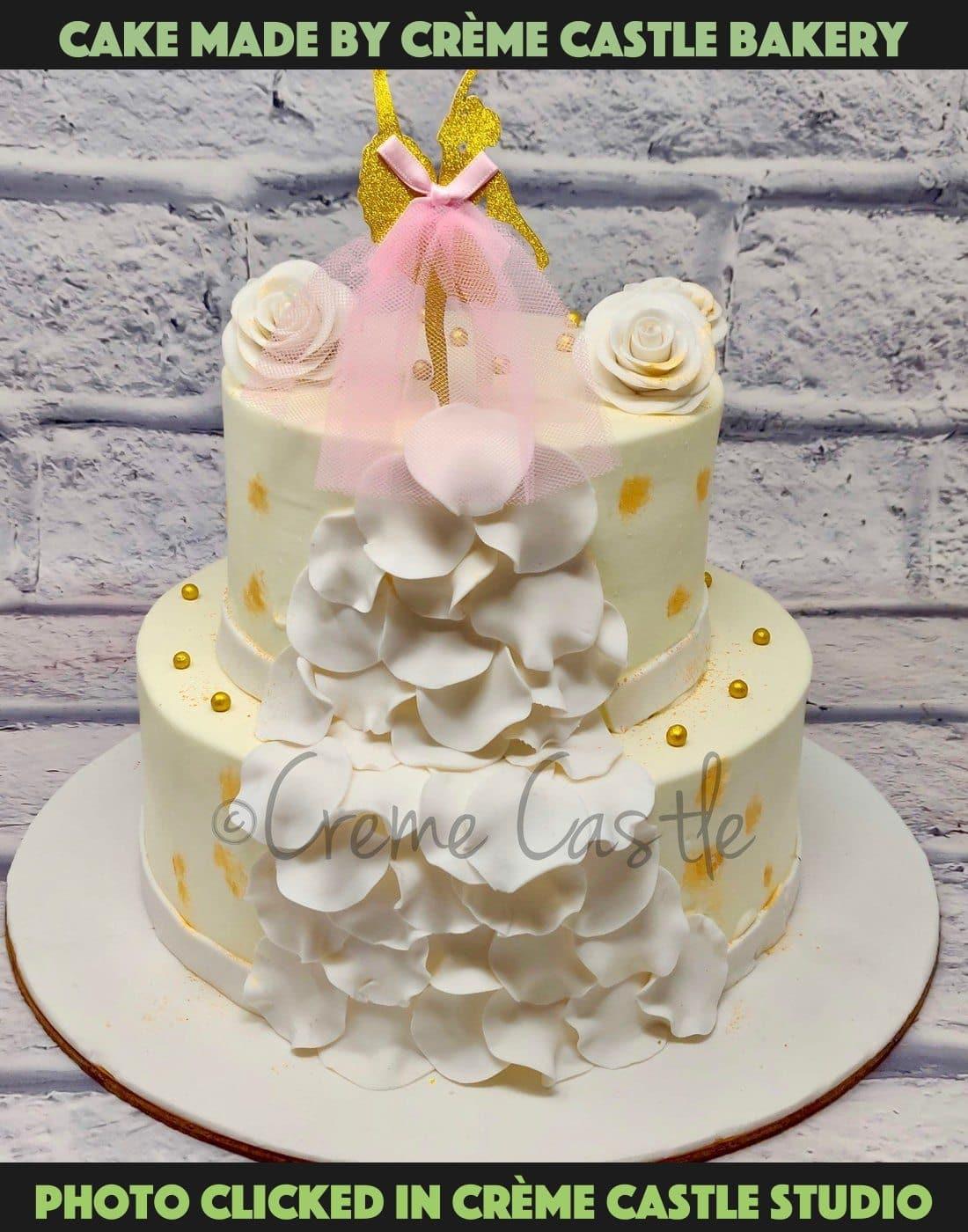 Wedding Cake - Creme Castle