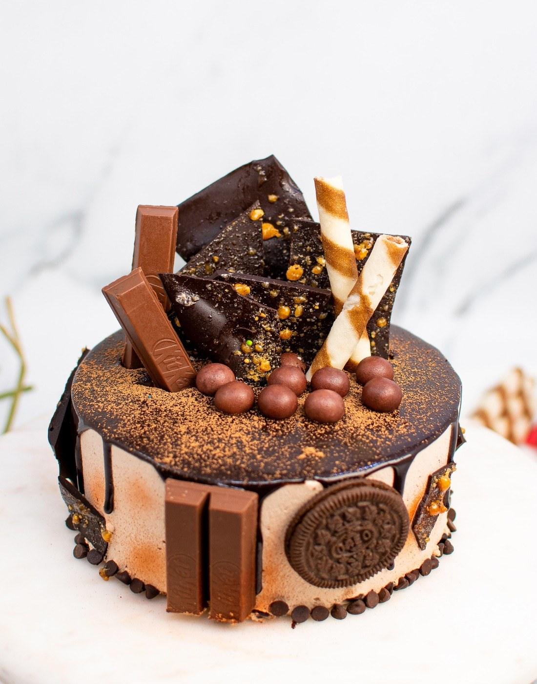 10,200+ Mocha Cake Stock Photos, Pictures & Royalty-Free Images - iStock |  Chocolate mocha cake
