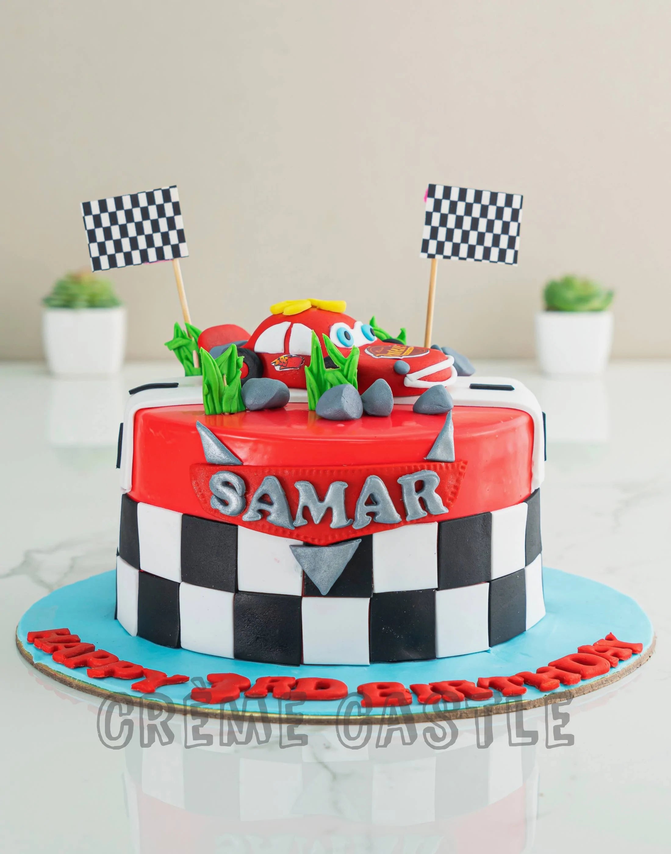 BellaRoca Cakes - Race Car Track Cake (with Cars characters). This cake was  approx 2 feet long and 1.5 feet wide! (all chocolate cake with chocolate  filling) | Facebook